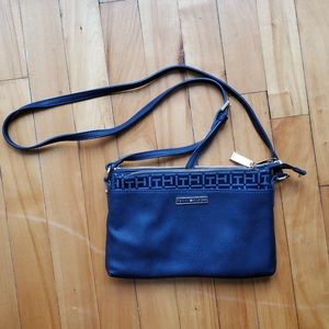 Tommy hilfiger crossbody purse